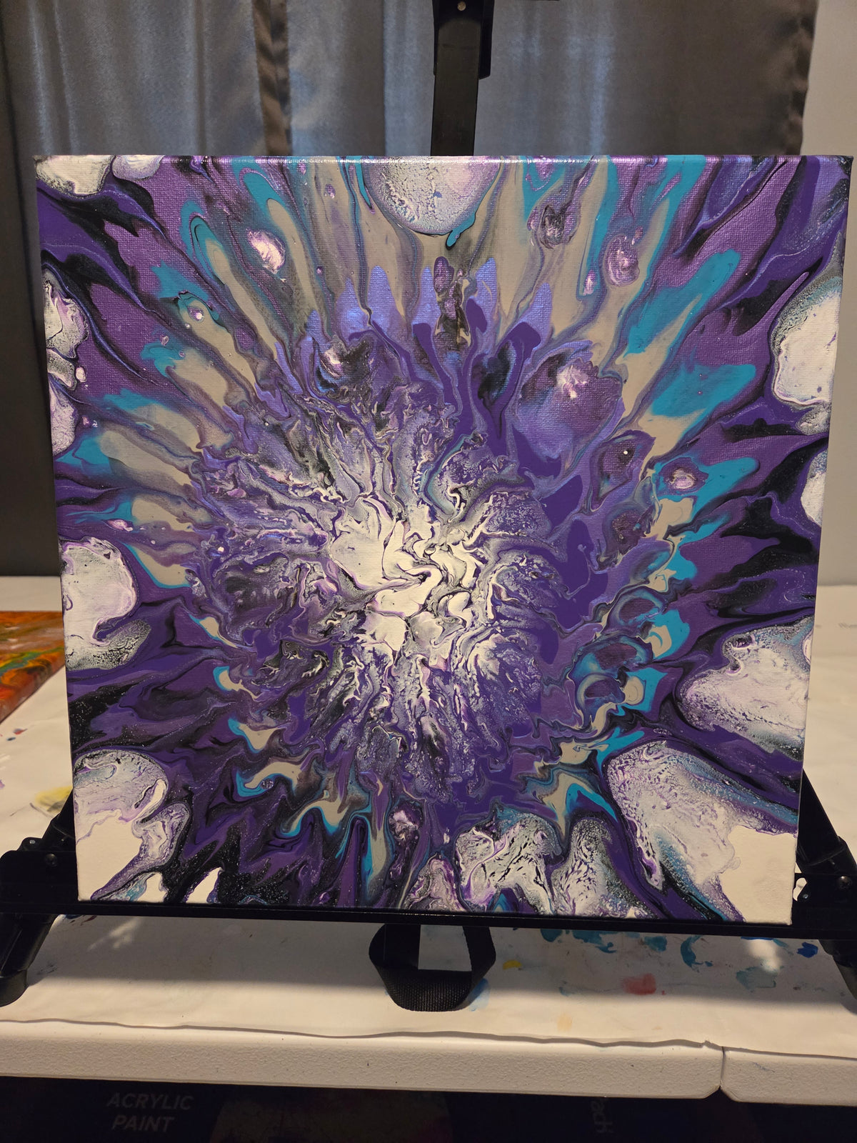 Paint Pour 14x14